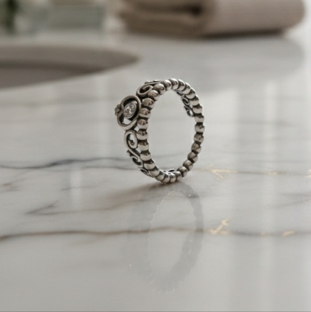 I am a princess Sterling silver ring Size 9